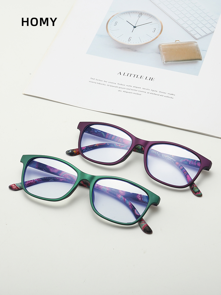 [SG Seller]HOMY Fashion, Elegant and Colorful HD Presbyopic Presbyopia Reading Glasses Color Legs Unisex (Gift for parents)(HM9006T)Green/Purple +100(+1.0)+150(+1.5)+200(+2.0)+250(2.5)+300(+3.0)
