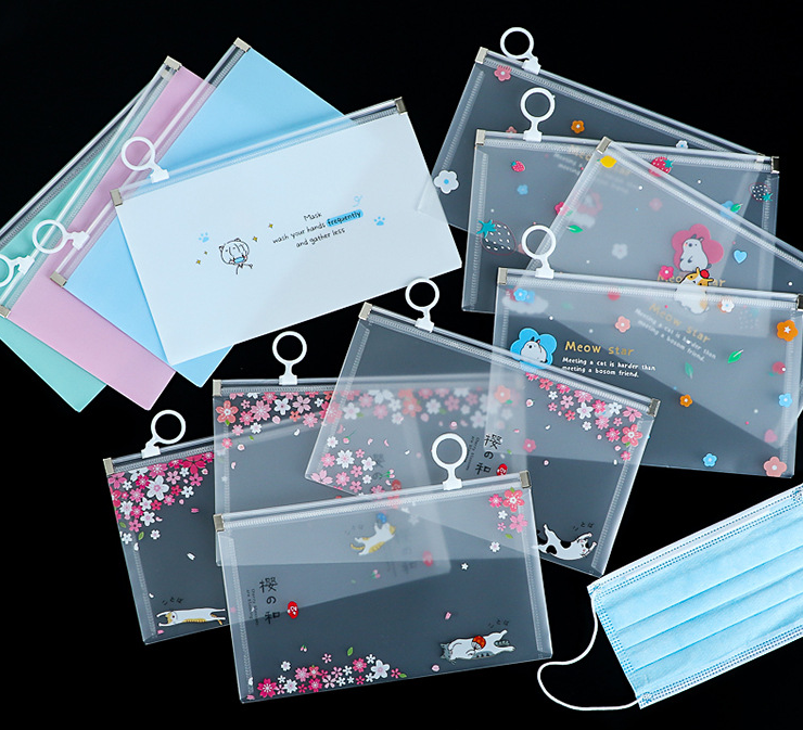(Sets of 4) Mask Storage Bag, Portable Reusable Face Cover Organizer Case, Multipurpose Cosmetic Bags, Stationery Keeper Holder, Portable kit pouch